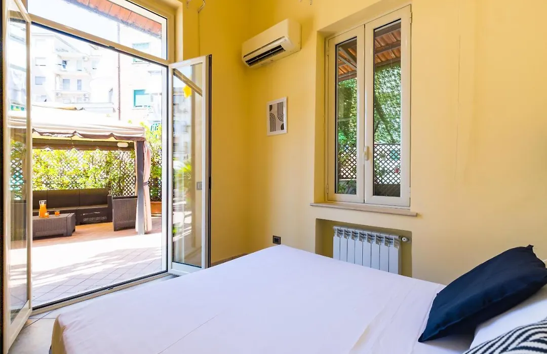 Partenope Spacious Home By Wonderful Italy-1